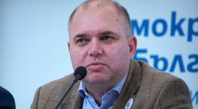 Финансист каза как ще спрем бедността