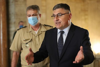 Военният министър с призив към армията: Ваксинирайте се!