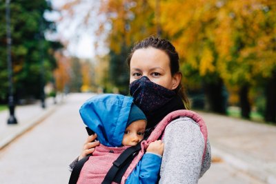 Родителите с деца до 14 г. имат право на Covid помощ