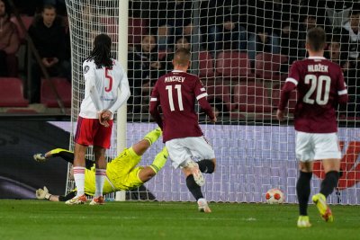 Спарта Прага и Мартин Минчев пропиляха два гола аванс срещу Лион