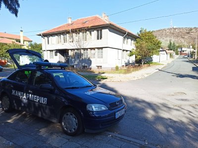 Полиция обсади гетото в Каблешково