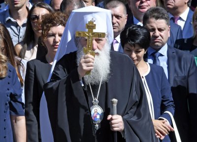 Патриарх Неофит: Денят на народните будители е празник на неугасимия православен български дух