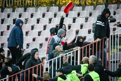 Феновете на Локо Пд нападнаха ЦСКА: Зле прикрит опит за провокация