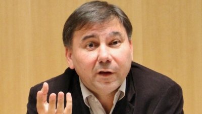 Иван Кръстев: Предлага се свободата да бъдеш заразен и да умреш