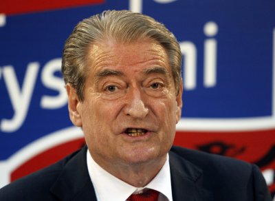 Сали Бериша нарече Зоран Заев "авантюрист"
