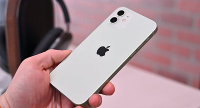 iPhone си върна втората позиция, Samsung губи 14% при телефоните