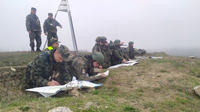 Още 260 вакантни войнишки длъжности обяви МО 