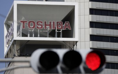 Toshiba се разделя на три компании