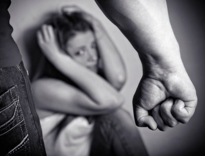 Безпрецедентна кампания срещу домашното насилие в Гърция