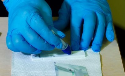 Щадящите тестове тръгват към училищата