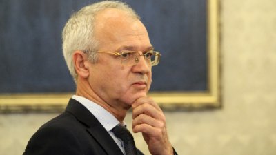 Скандал: Бизнесът напусна среща със синдикатите, били агресивни