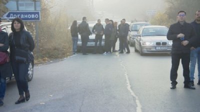 Нови хан протестира срещу път-убиец
