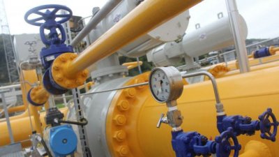 Русия пусна повече газ и цената падна