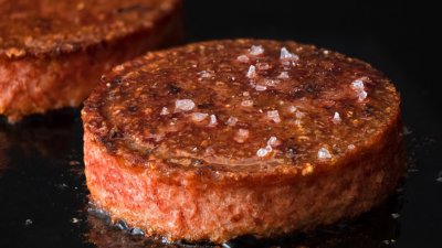 Най-големият производител на растително "месо" Beyond Meat с нарастващи загуби