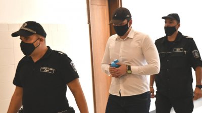 Убиецът на Милен Цветков остава под домашен арест с електронна гривна