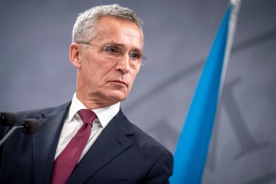 НАТО призова Беларус да спре действията по границата