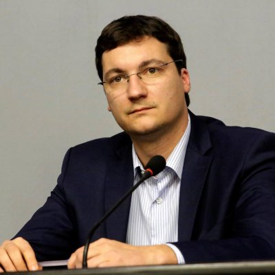 Бъдещият лидер на БСП Крум Зарков: Пълен напред за Радев