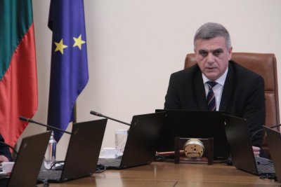 Премиерът Янев с апел: Гласувайте!