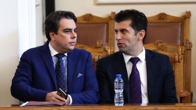 Кирил Петков и Асен Василев ще са депутати от родните си градове - съответно от Пловдив и Хасково