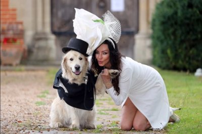 Моделка иска да се „омъжи” за кучето си