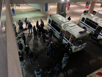 Арестуваха 400 фена на ЦСКА Москва заради пиротехника (СНИМКИ И ВИДЕО)