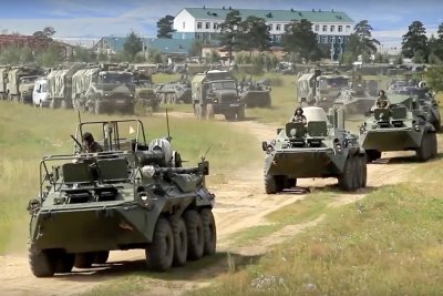 Русия изкара 10 000 военни на учение