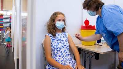 Русия започва Covid ваксинация на децата