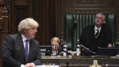 Намериха следи от кокаин в британския парламент