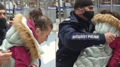 В метрото полицаи закопчаха с белезници жена без маска