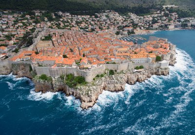 Огромен недостиг на работна ръка за туризма в Хърватия