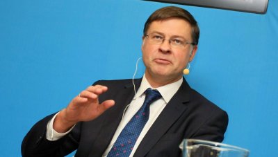 ЕС затяга правилата за работещите през цифрови платформи