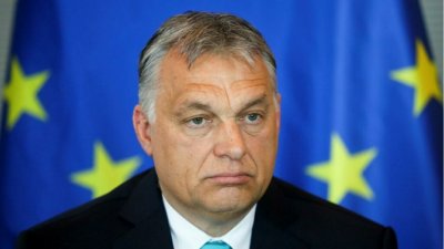 Конституционният съд на Унгария посече Орбан за бежанците