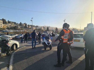 Раниха жена с нож в Йерусалим