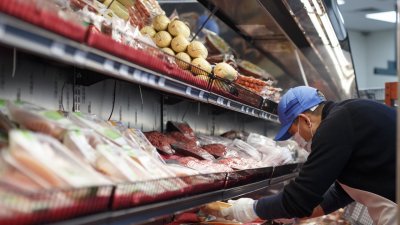 След санкциите: Беларус забрани вноса на западни храни