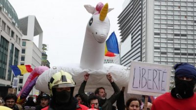 Свободата не се сканира: Протест в Брюксел срещу ковид мерките