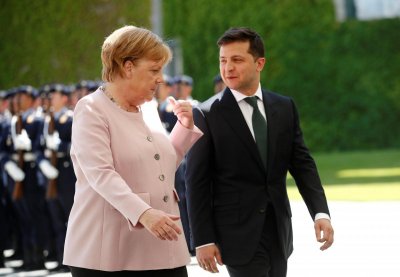 Меркел отказала на Зеленски доставка на оръжие за Украйна
