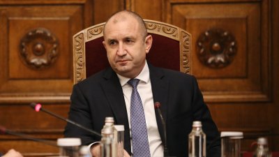 Радев разговаря с председателя на ЕС Шарл Мишел