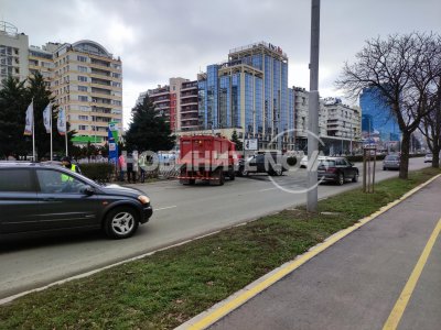 Тежка катастрофа с 4 коли в София, пострадало е дете