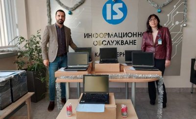 Деца в неравностойно положение в Перник получиха компютри