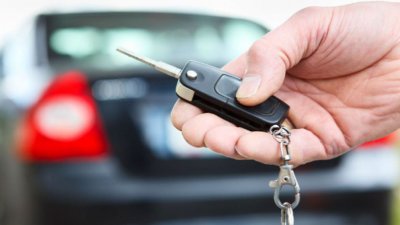 Спецов държи изкъсо лизингополучатели на леки автомобили