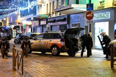 Задържаха похитителя на заложници в Париж