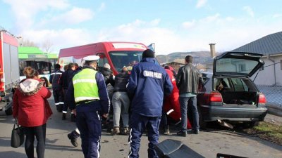 ПТП затапи „Покровнишко шосе”, двама са ранени