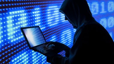 Сексуални хищници дебнат децата ни в интернет