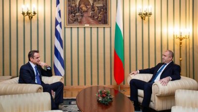 Радев и Мицотакис се разбраха за Скопие в ЕС