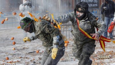 Бой с брашно и яйца във Валенсия