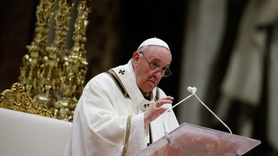 Омикрон промени и плановете на папа Франциск