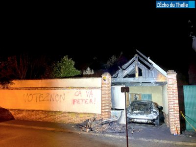 Антиваксъри подпалиха дома на френски депутат
