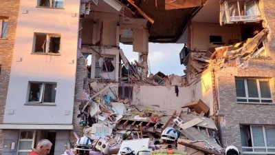 Трагедия в Белгия: Трима загинаха при срутване на блок