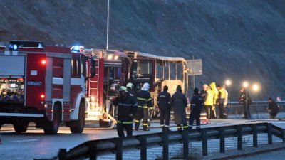 Петима загинали и 21 ранени в тежка катастрофа с автобус в Русия 