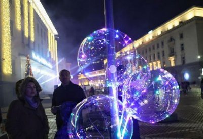Вместо заря: София посреща 2022 г. със светлинно шоу